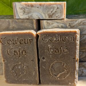 Lot de 11 savons Couleur café